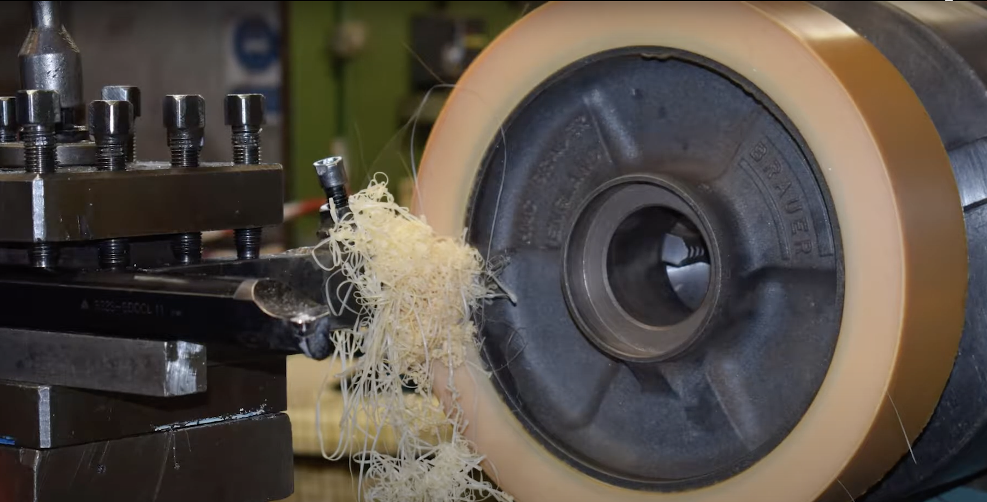 polyurethane tyre production